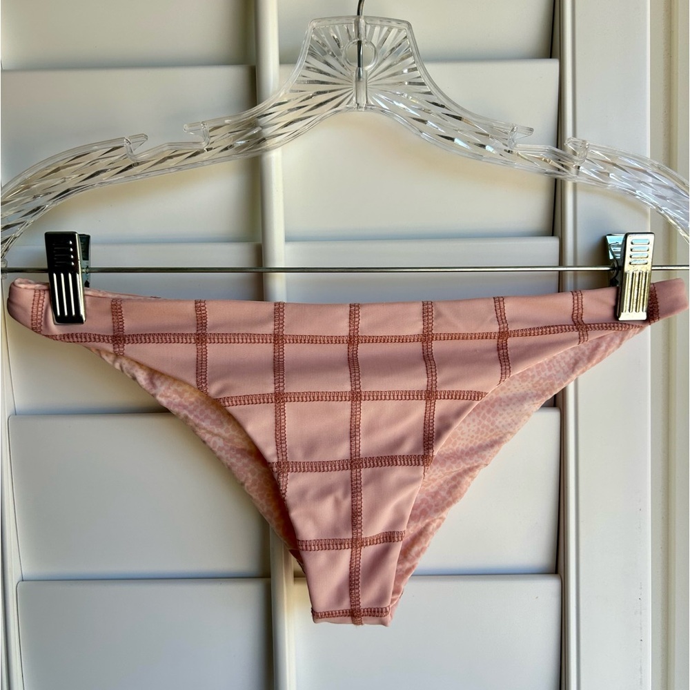 ACACIA Swimwear Waikoloa stitched bottom.